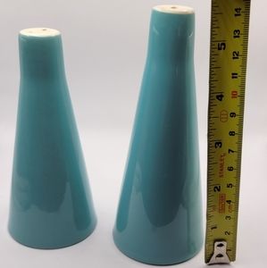 Mid Century Modern Turquoise Ceramic Salt & Pepper Shakers 50s Atomic Age